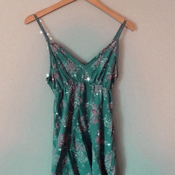 Sleep Wear & Robes - Picture 5 of 8